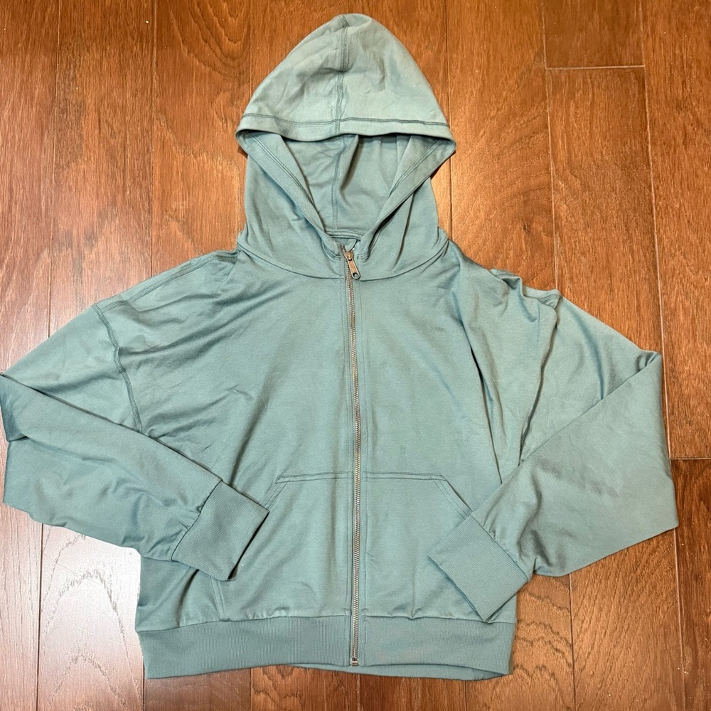 Vuori SET  Women's Hoodie & Pants Set Medium Blue Sea brand new tag removed